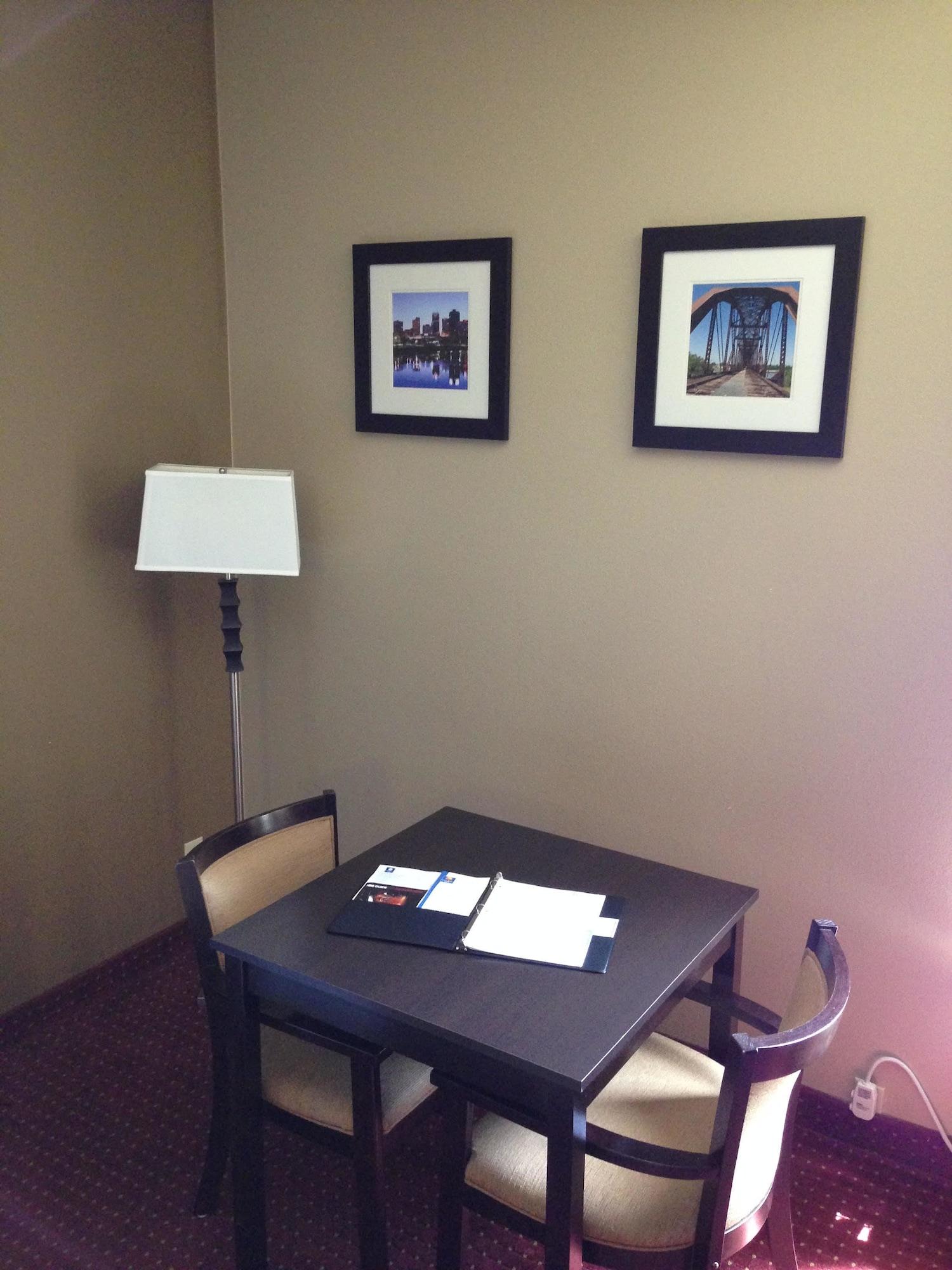 Quality Inn & Suites Little Rock West Bagian luar foto