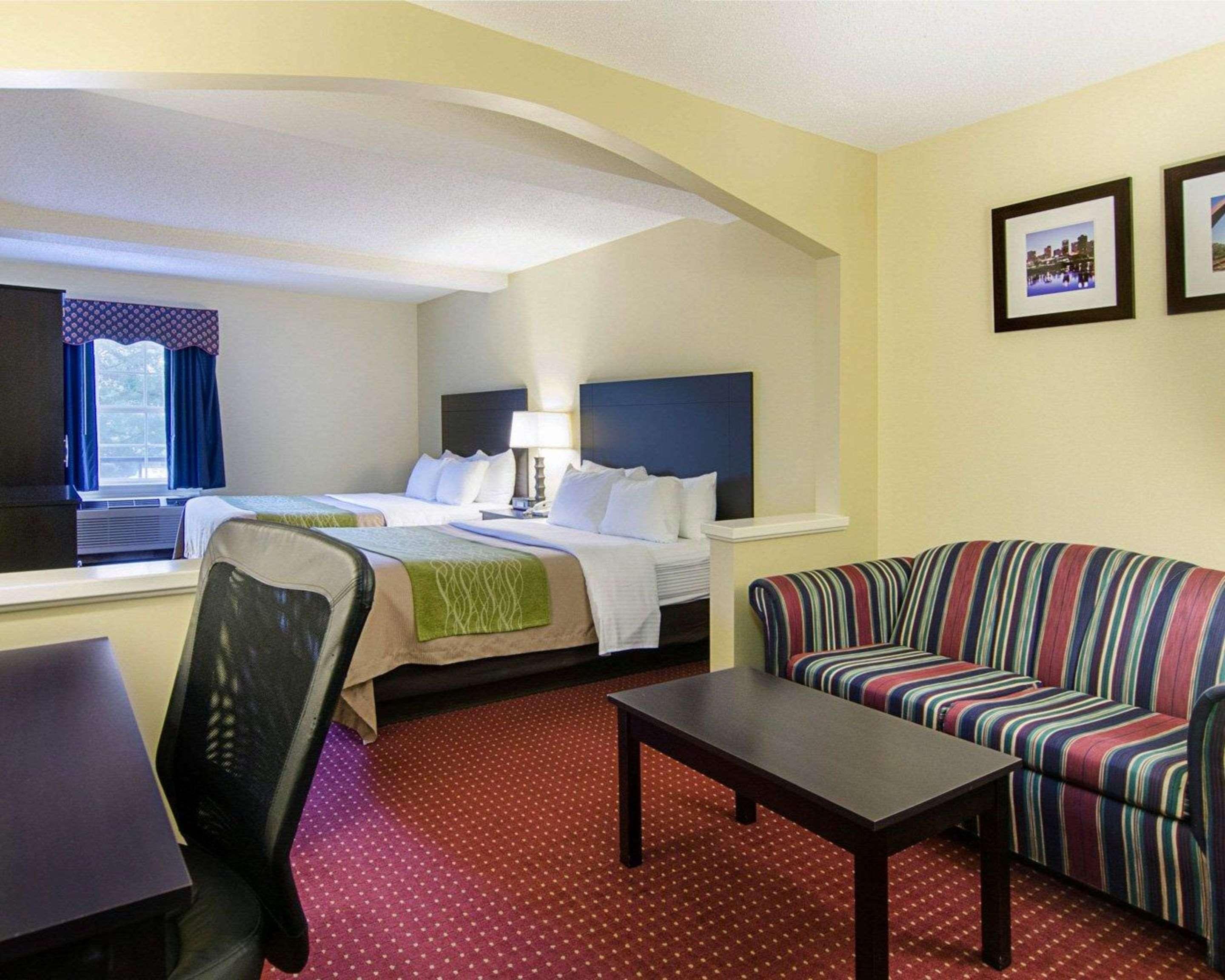 Quality Inn & Suites Little Rock West Bagian luar foto