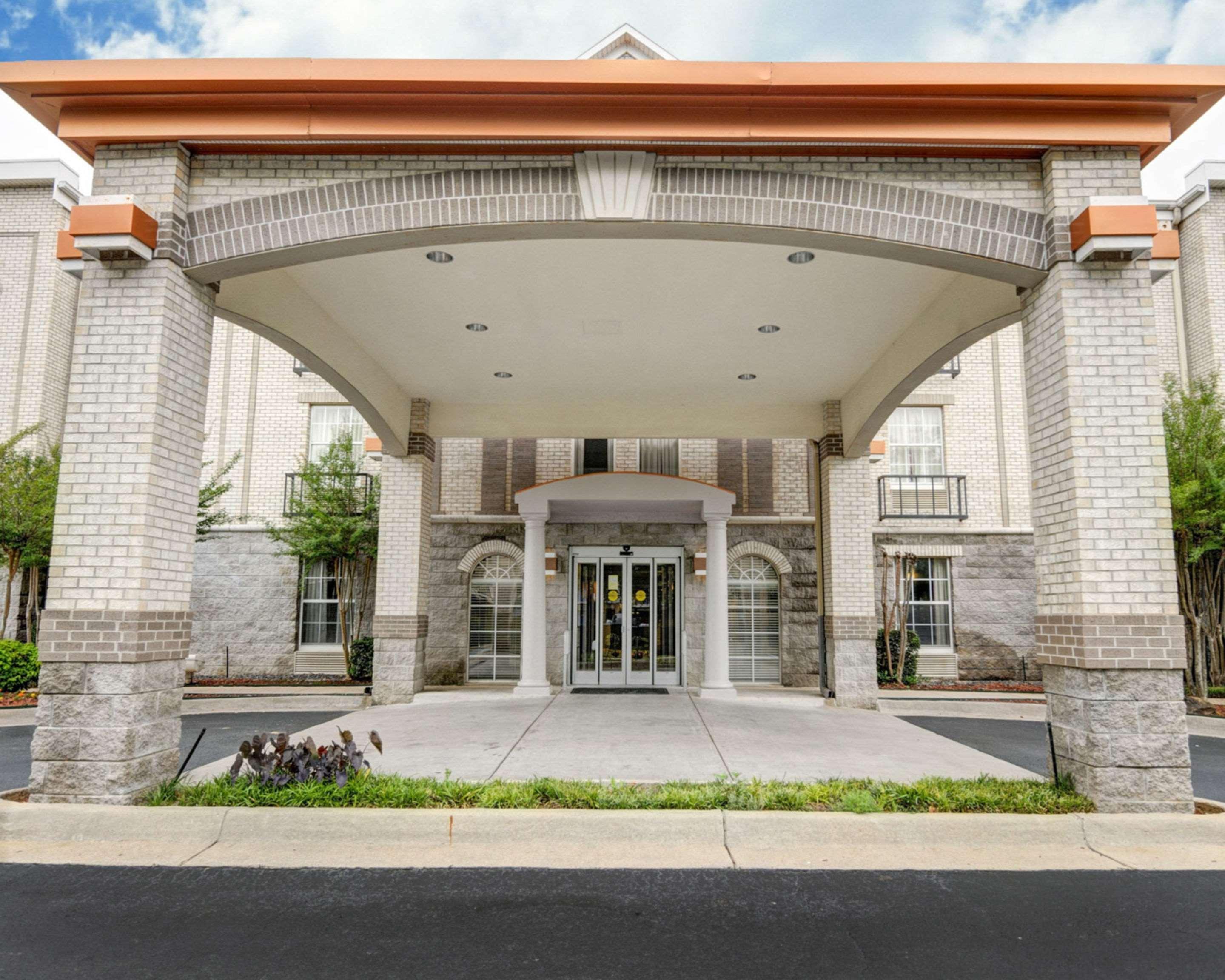 Quality Inn & Suites Little Rock West Bagian luar foto